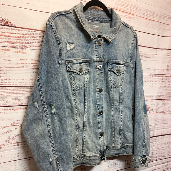 New Torrid Distressed Light Wash Denim Jacket - Picture 2 of 10